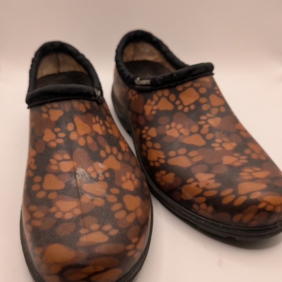 Sloggers Paw Print clogs shoes 9  waterproof - Picture 1 of 6
